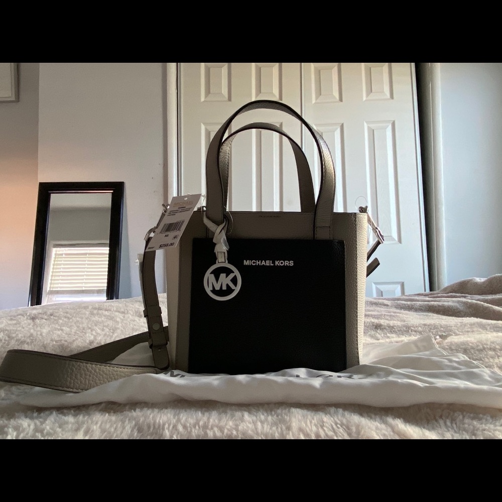 Micheal Kors Purse